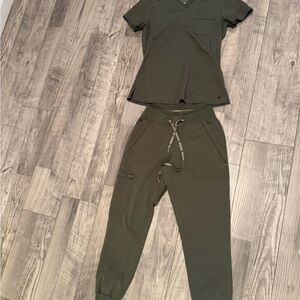 Med Couture Dark Olive Jogger SCRUB SET